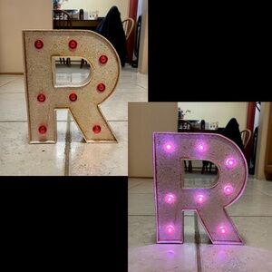 Light-Up Letter R